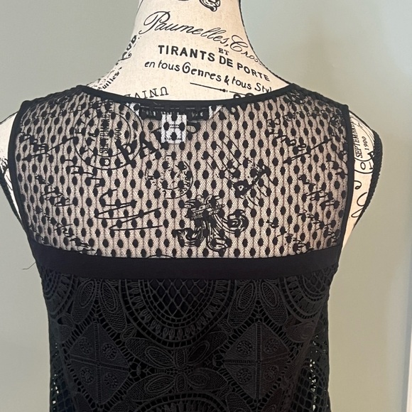 Diane Von Furstenberg Lila Spiral Lace Black Sleeveless Top Cropped | Size P - Picture 5 of 16